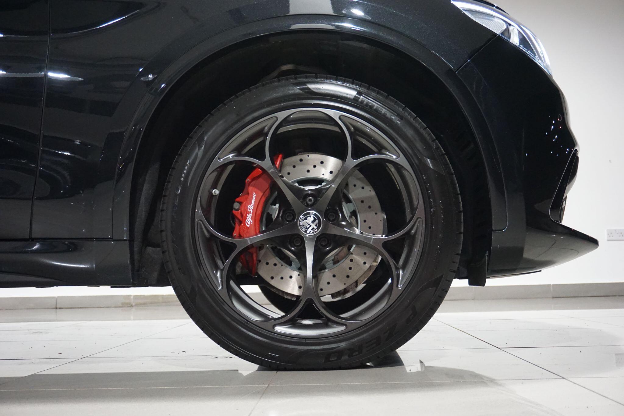Alfa Romeo Stelvio 2.9 V6 Bi-Turbo Quadrifoglio Auto Q4 AWD Euro 6 (s/s) 5dr
